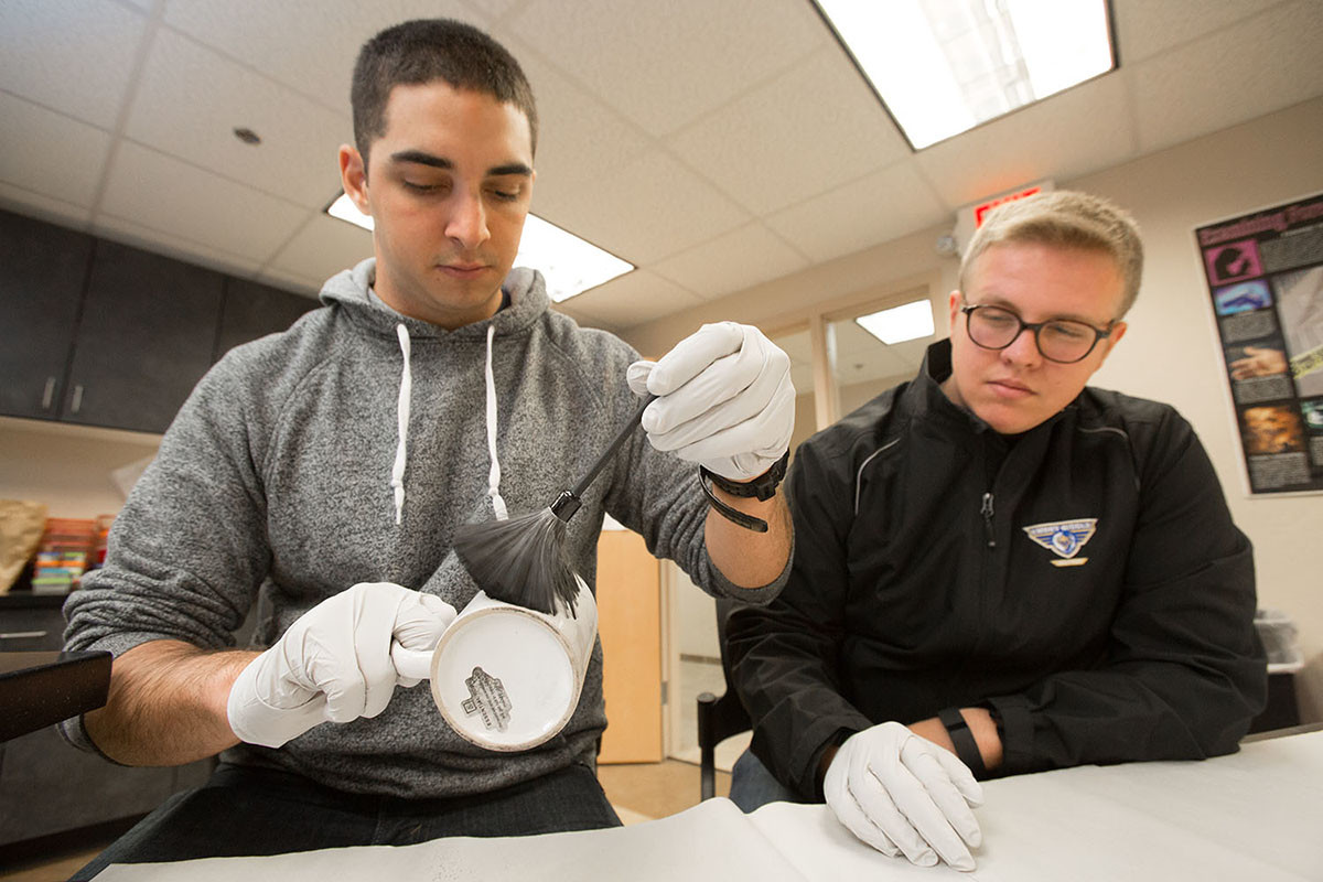 Students learn to lift fingerprints as evidence in the Forensics Lab at Embry-Riddle Aeronautical University, in Prescott, AZ, February 24, 2015.